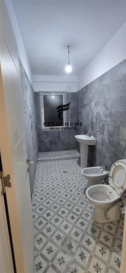 Tirane, shitet apartament 1+1 Kati 3, 76 m² 76.000 € (RRUGA RAMAZAN GAXHERI)