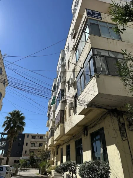 Durres, shitet apartament Kati 3, 79.999 € (PAMJE DETI VIJE E DYTE ME DETIN Hotel Palace ,Plazh)