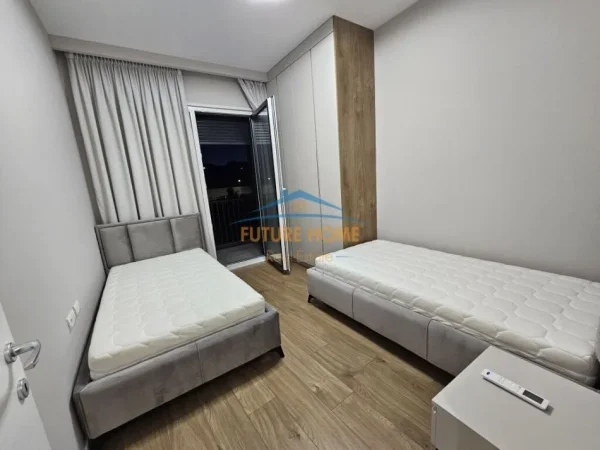 JEPET ME QERA APARTAMENT 2+1+POST PARKIMI NE TEG, ROSE GARDEN RESIDENCE