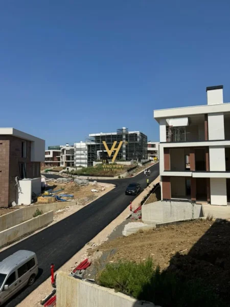 Tirane, shitet apartament 2+1+Ballkon Kati 2, 125 m² 295.000 € (MJULL BATHORE)