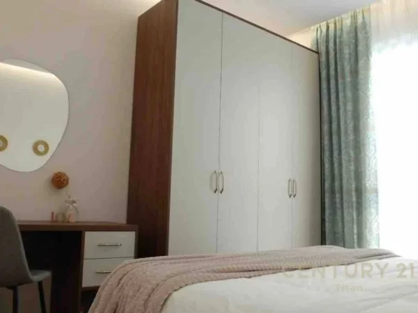 Tirane, jepet me qera apartament 2+1 Kati 3, 96 m² 2.000 € (Rruga e kosovarve)