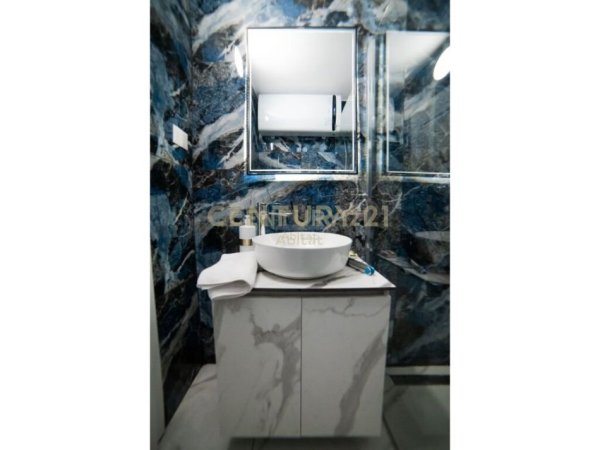 Tirane, jepet me qera apartament 2+1 Kati 1, 53 m² 600 € (21 Dhejetori)