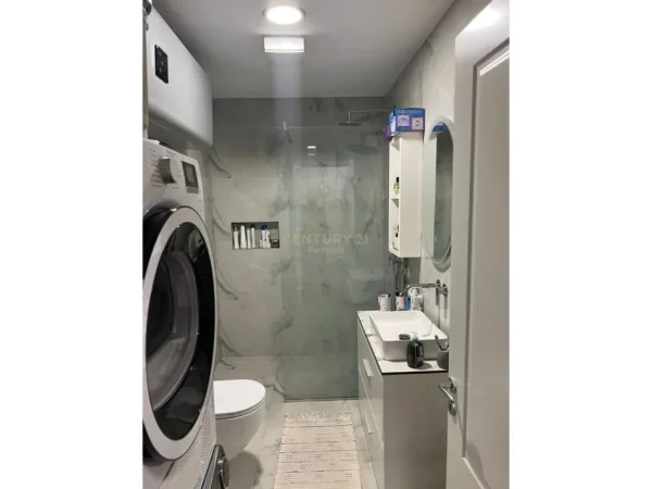 Tirane, shitet apartament 1+1 Kati 4, 60 m² 153.000 € (Delijorgji)