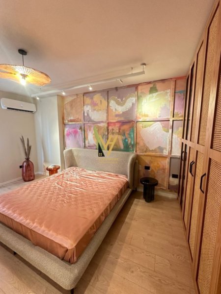Tirane, jepet me qera apartament 1+1+Ballkon Kati 12, 76 m² 1.000 € (BLV. GJERGJ FISHTA)