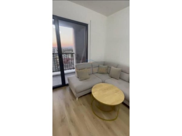 Tirane, jepet me qera apartament 1+1+Ballkon Kati 8, 69 m² 559 € (Rruga Jordan Misja)