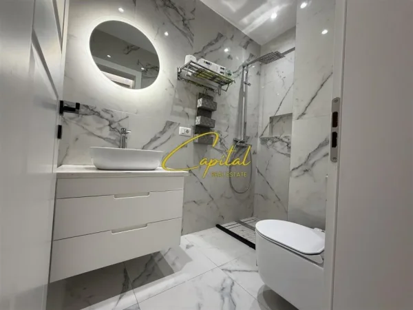 Tirane, jepet me qera apartament 2+1 Kati -1, 112 m² 800 € (KAMEZ)