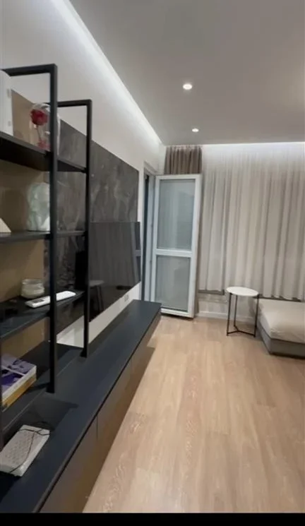 Tirane, jepet me qera apartament 1+1 Kati 6, 57 m² 600 € (Bar Oda 5 Maji)