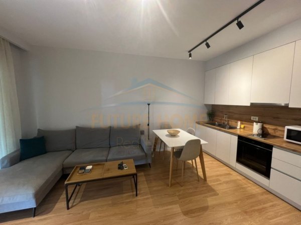 Tirane, jepet me qera apartament 1+1+Ballkon Kati 4, 58 m² 650 € (Rruga Panorama)