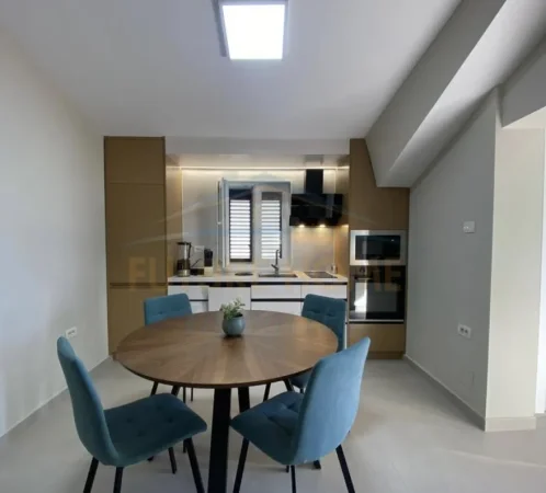 Tirane, shitet apartament 2+1 Kati 2, 110 m² (Ish tregu elektrik)