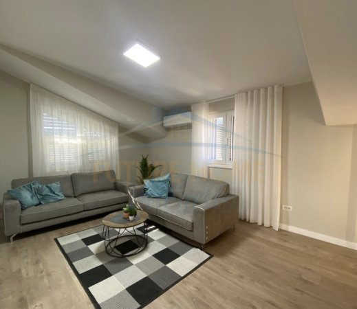 Tirane, shitet apartament 2+1 Kati 2, 110 m² (Ish tregu elektrik)
