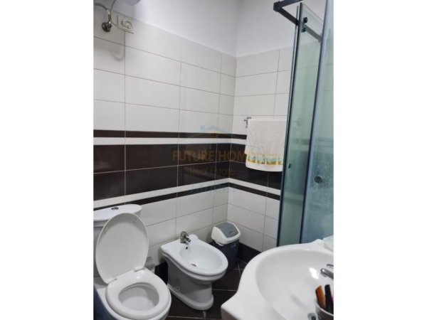 Shitet, Apartament 2+1, Kopshti Botanik, Tiranë.