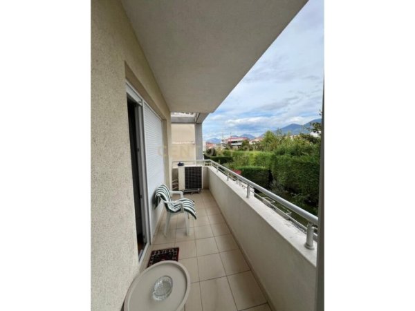Tirane, jepet me qera apartament 2+1+Ballkon Kati 2, 132 m² 800 € (Rruga Ibrahim Shalqizi)
