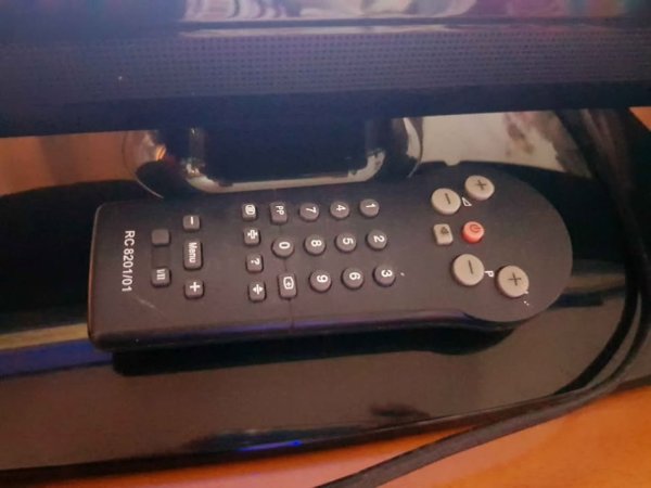 Lushnje, shes Televizor Tv Philips 32&quot;,( JO SMART) . 30 mij lek te vjetra .
