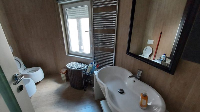 Tirane, shes apartament 1+1+Ballkon Kati 2, 86 m² 140.000 € (Credins Bank, Ali Demi)