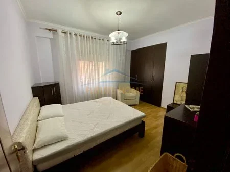Tirane, shitet apartament 3+1+Ballkon Kati 8, 112 m² 230.000 €