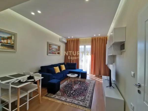 Tirane, shes apartament 1+1 Kati 3, 51 m² 145.000 € (Rruga e Durresit)