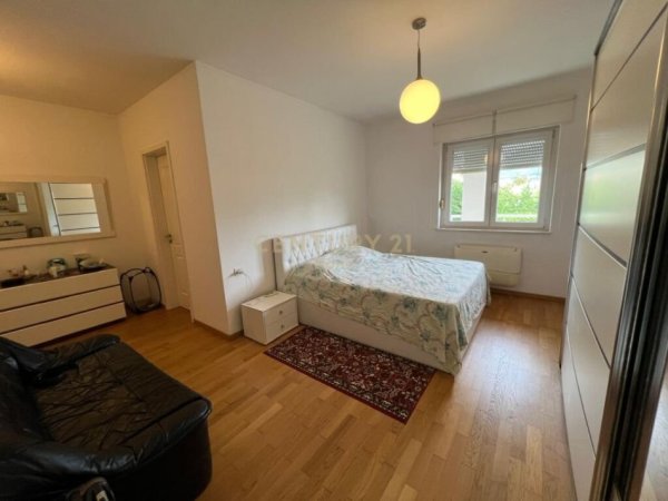 Tirane, jepet me qera apartament 2+1+Aneks+Ballkon Kati 2, 132 m² 800 € (Rezidenca Touch of Sun)