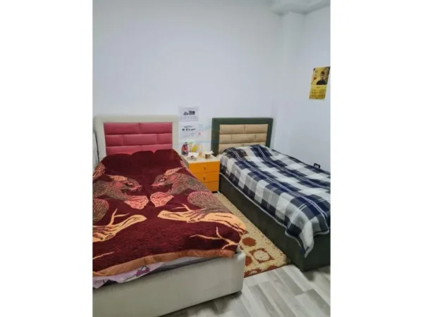 Tirane, shitet apartament 2+1+Ballkon Kati 5, 72 m² 146.000 € (Kopshti Botanik)