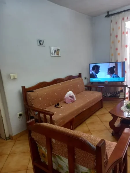 Tirane, shitet apartament 1+1 Kati 2, 52 m² 78.000 € (rruga hamdi pepo)