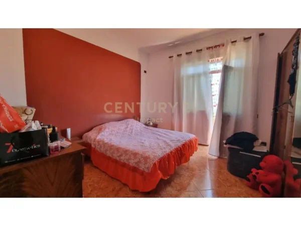 Tirane, jepet me qera apartament 2+1  450€ (Bulevardi Ri)