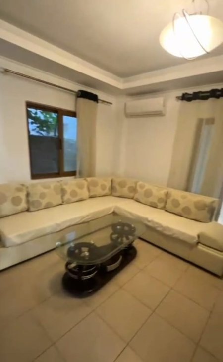 Tirane, jepet me qera Vile 2+1+Ballkon Kati 2, 130 m² 460 € (rruga isuf balta)