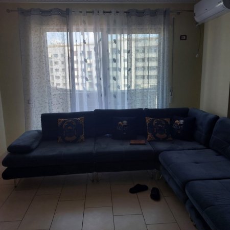 Tirane, jepet me qera apartament 2+1+Ballkon Kati 6, 80 m² 550 € (rruga teodor keko)