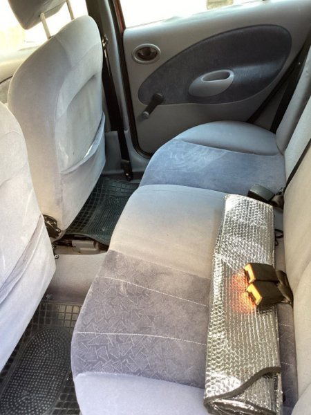 Fier, shitet makine Ford Fiesta Benzin, e kuqe automatik Kondicioner 120.000 km 1.100 €