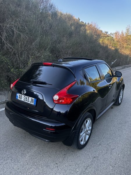 Tirane, shes makine Nissan Juke Benzin, e zeze automatik Kondicioner 160.000 km 7.300 €