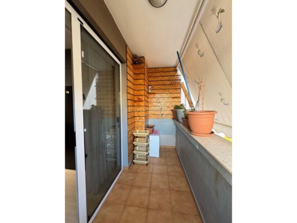 Tirane, jepet me qera apartament 2+1+Ballkon Kati 3, 116 m² 900 € (Brryli)