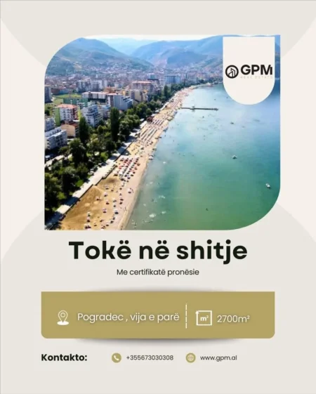 Pogradec, shitet toke , 2.700 m².
