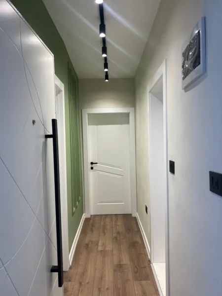 Tirane, shitet apartament 1+1 Kati 1, 40 m² 105.000 € (Mozaiku, 21 Dhjetori)