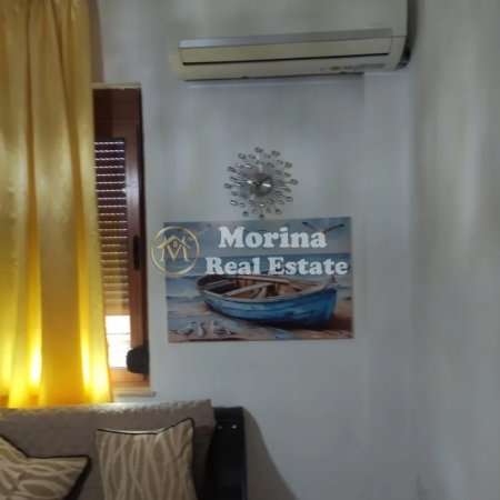 Tirane, jepet me qera apartament 2+1+Ballkon Kati 3, 100 m² 550 € (Selvia)
