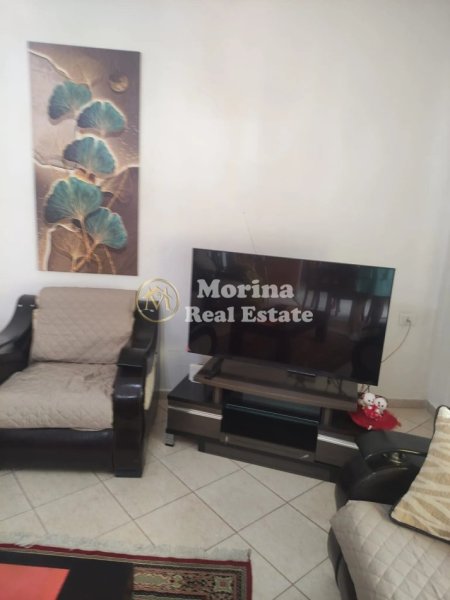 Tirane, jepet me qera apartament 2+1+Ballkon Kati 3, 100 m² 550 € (Selvia)