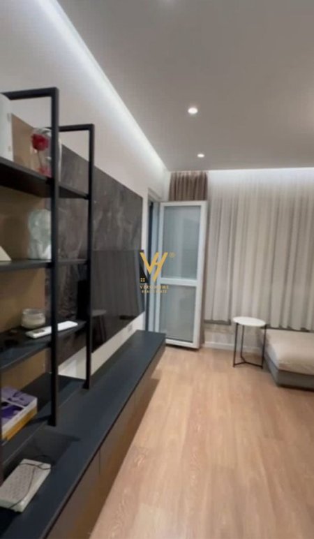 Tirane, jepet me qera apartament 1+1+Ballkon Kati 6, 57 m² 600 € (5 MAJI)