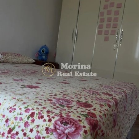 Tirane, jepet me qera apartament 2+1 Kati 1, 100 m² 400 € (Universiteti Bujqesor)