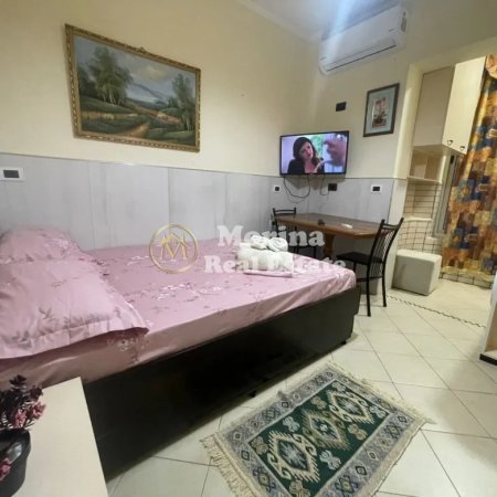 Tirane, jepet me qera garsonier Kati 2, 30 m² 370 € (Rruga Besa)