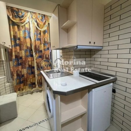 Tirane, jepet me qera garsonier Kati 2, 30 m² 370 € (Rruga Besa)