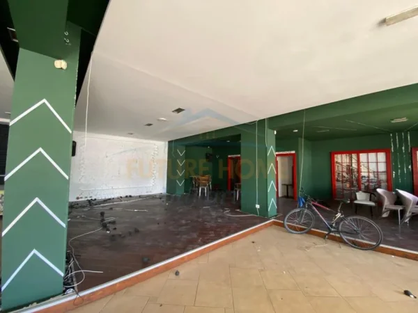 Tirane, jepet me qera ambjent biznesi Kati 0, 285 m² 1.500 € 