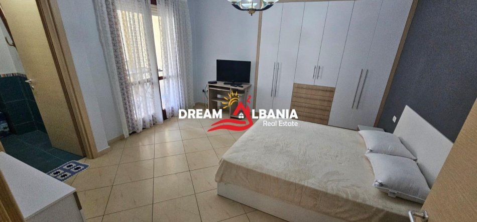 Tirane, jepet me qera apartament 2+1 , 100 m² 650 € (tek Kopshti Botanik)