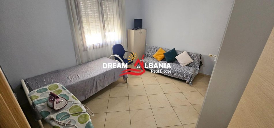 Tirane, jepet me qera apartament 2+1 , 100 m² 650 € (tek Kopshti Botanik)