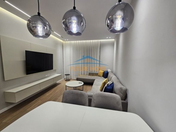 Tirane, jepet me qera apartament 2+1 Kati 2, 102 m² 1.000 € 