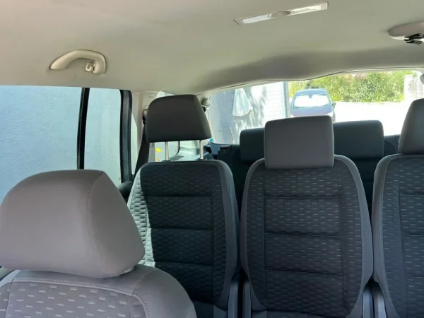 Tirane, shitet makine Vw touran Nafte, gri e erret automatik Kondicioner 25.000 km 4.500 €