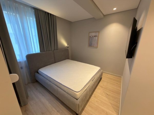 Tirane, shitet 1+1 Kati 2, 128 m² 365.000 € 