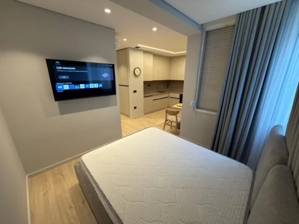 Tirane, shitet 1+1 Kati 2, 128 m² 365.000 € 