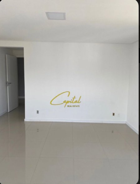 Tirane, jepet me qera ambjent biznesi Kati 3, 60 m² 550 € (LAPRAKE)