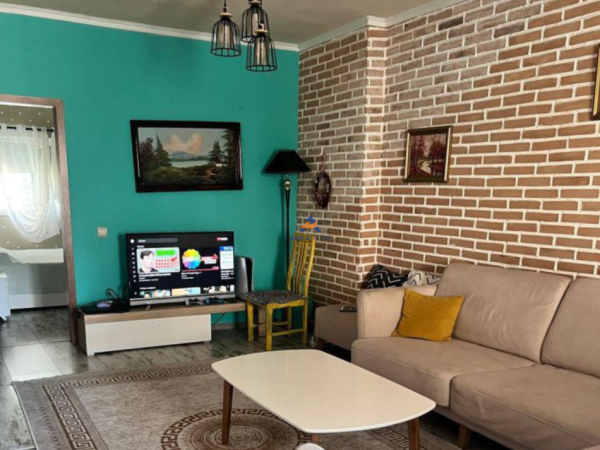 Tirane, jepet me qera apartament 2+1+Ballkon Kati 8, 100 m² 650 € (RRUGA TISH DAIJA,KOMUNA E PARISIT)