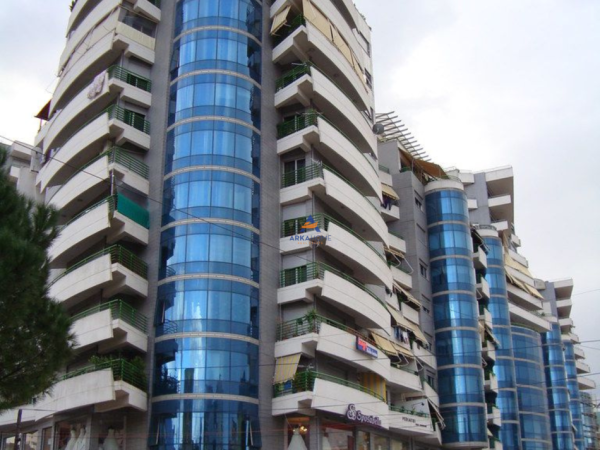 Tirane, shitet ambjent biznesi Kati 0, 35 m² 320.000 € (RRUGA E DIBRES)