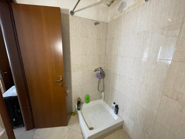 Tirane, jepet me qera apartament Kati 2, 100 m² 600 € (Ali Dem, Prane Sophie)