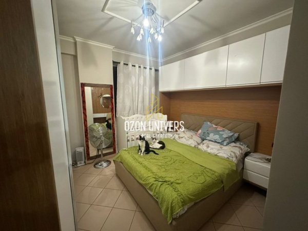 Shqiperi, jepet me qera apartament 2+1 Kati 2, 82 m² 700 € (kodra e diellit)