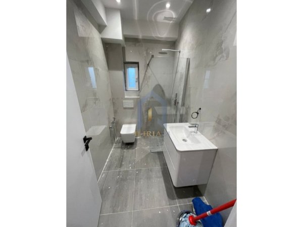 Tirane, shes apartament 1+1+Ballkon Kati 2, 56 m² 91.443 € (Ali Dem Rruga Tomi Kristo)